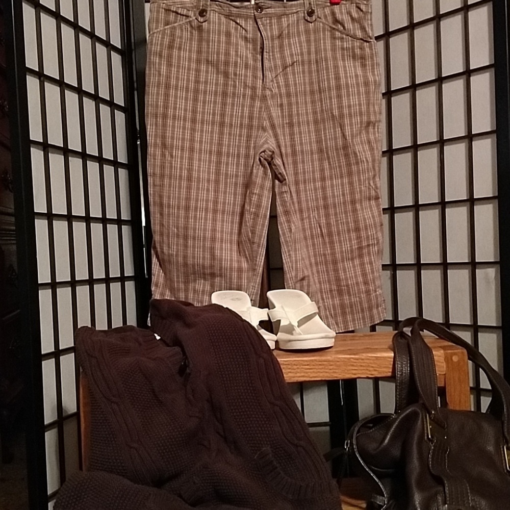 GUC Comfortable Capri Pants
